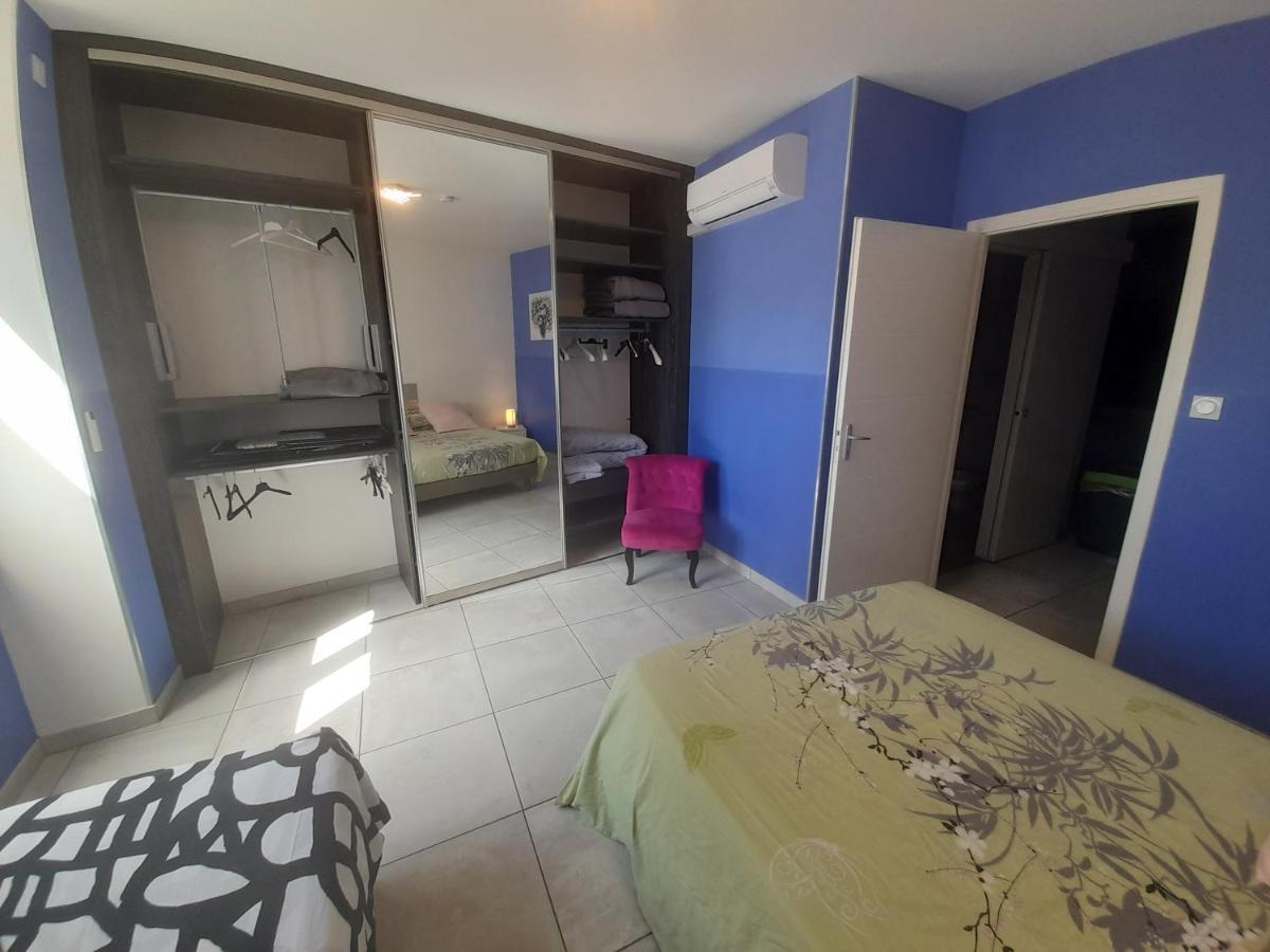 Au 70 Apartment Millau Bagian luar foto
